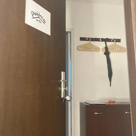 Poddasze アパート Pierwoszyno